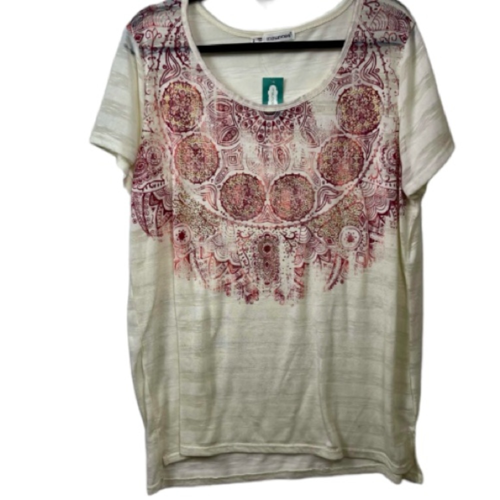 Maurices NWT Cream, Pink, and Red Short Sleeve Tee, Size 2 (2X)